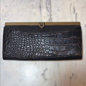 Buxton Faux Crocodile-Embossed Wallet/clutch 🐊